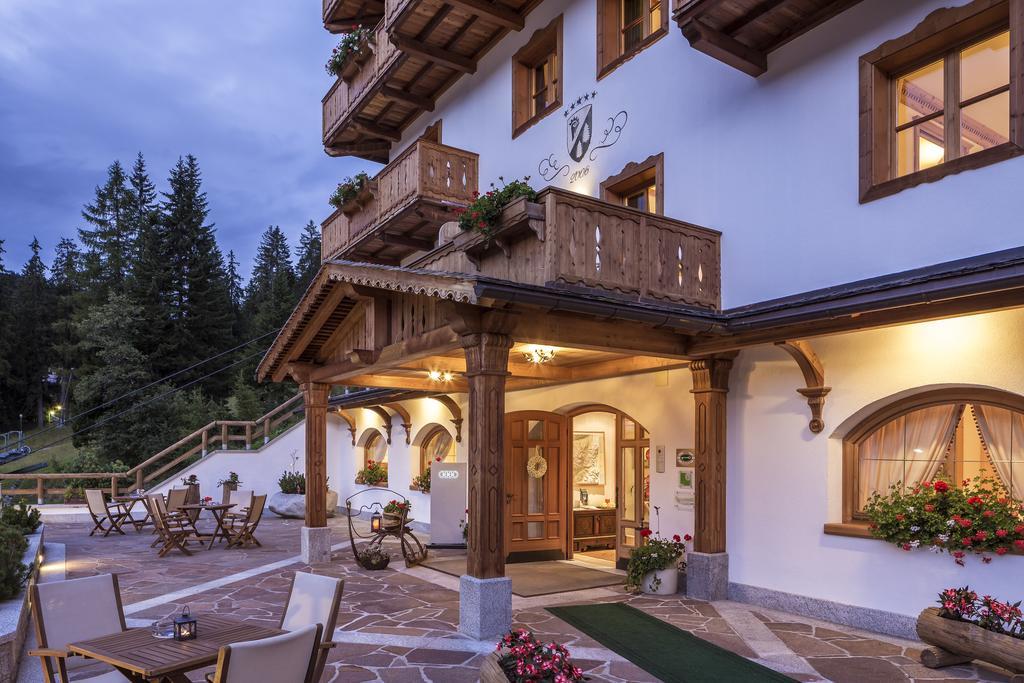 Hotel Chalet Del Sogno Madonna di Campiglio Exterior photo