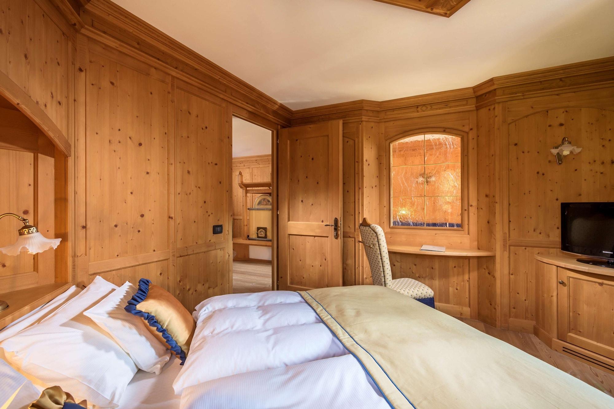 Hotel Chalet Del Sogno Madonna di Campiglio Exterior photo